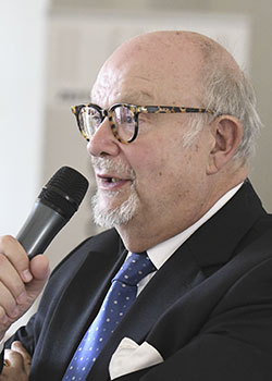 Dr. Johannes M. Martinek