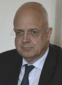Dr. Wolfgang Mazal